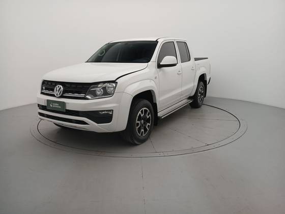 VOLKSWAGEN AMAROK 3.0 V6 TDI DIESEL COMFORTLINE CD 4MOTION AUTOMÁTICO